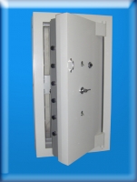" .00230 EXTRA TANK ZIRHLI SHAMBRFORT ( CHAMBR - FORT ) TİPİ YÜKSEK GÜVENLİKLİ BANKA KASA ODA KAPISI ( 2 ANAHTARLI VE 1 MEKANİK ŞİFRELİ )  230*130*50CM 2100KĞ ( 9999€ )+KDV ADRESE TESLİM
