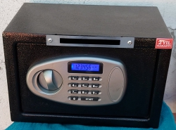 İZMİR TİPİ ELEKTRONİK ŞİFRELİ ACİL AÇMA ANAHTARLI KUMBARA KASA 20*31*20CM 7KĞ ( 8999TL )+KDV İZMİR TİPİ ELEKTRONİK ŞİFRELİ ACİL AÇMA ANAHTARLI KUMBARA KASA 20*31*20CM 7KĞ ( 8999TL )+KDV