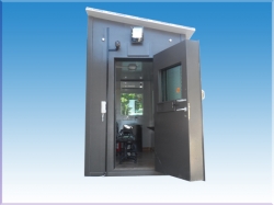 . BR7 GAZİANTEP YARDIM ÖRGÜTÜ TİPİ  TÜM TABANCALAR VE KALEŞNİKOF ( AK47 ) TÜFEKTEN ATILAN 7,62*51mm KALİBRELİ ZIRH DELİCİ MÜHİMMATA DAYANIKLI ZIRHLI GÜVENLİK KABİNİ DIŞ ÖLÇÜSÜ 300*360*180CM 18TON ( 899.500TL )+KDV
